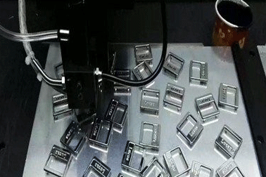 1个典型性的工业视觉系统构成有什么？